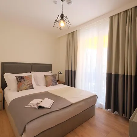 アパートホテル Mare