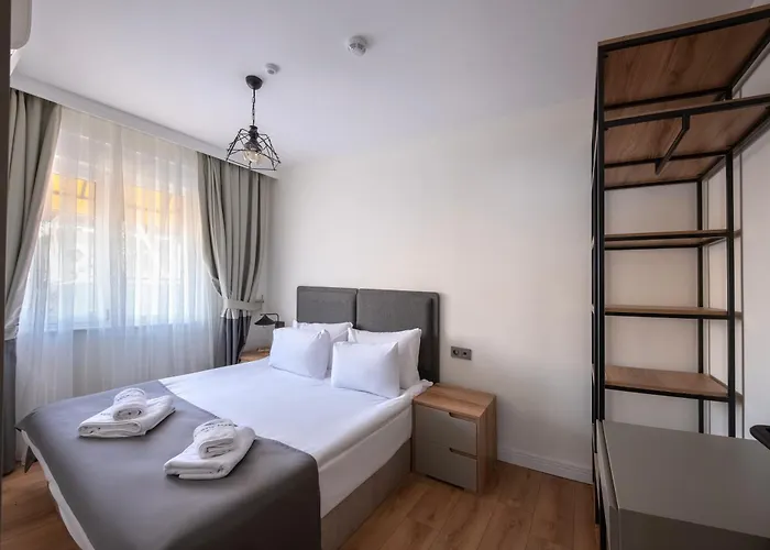 Mare Aparthotel 3*